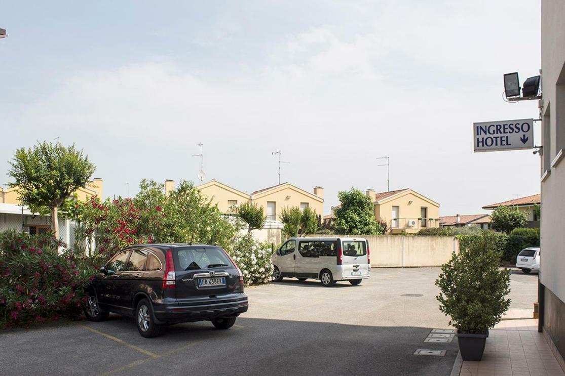 Albergo Ristorante Belvedere Codroipo Exterior photo